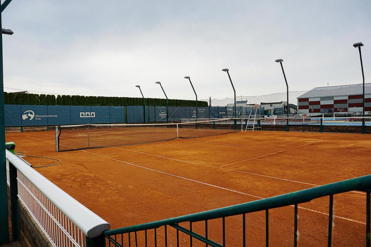 Tennishill Havířov 外观 照片